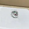 Anillo Serpiente Baojia Versión de Alta Gama Transfronteriza Europea y Americana, Finamente Elaborado con Nácar Blanco Natural y Malaquita, Combinando Diseño Original