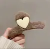 Pinza para el pelo de peluche con forma de corazón, Pinza grande de tiburón linda para otoño e invierno, Accesorio para el pelo para peinar la parte posterior de la cabeza y sujetar el flequillo