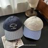 Gorra de béisbol coreana de verano nueva con bordado de letras y ala a cuadros para niños, hombres y mujeres, ideal para combinar con todo, a la moda.