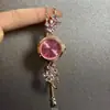 Relógio Floral Rosa Vintage com um Toque de Luxo Leve e High-End, Joia de Pulseira Ajustável Única