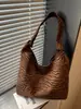Bolsa transfronteiriça de camurça com estampa de leopardo para mulheres, grande capacidade, nova bolsa de ombro casual outono e inverno 2026, bolsa de compras mãe-filha