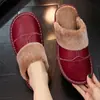 Pantufas de algodão quentes de inverno para casa, pantufas fechadas antiderrapantes para interior, pantufas de couro genuíno para casal, atacado do fabricante