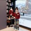 Versátil Primavera/Otoño Nuevo Estilo Versión Coreana Estilo Escolar para Niñas Cárdigan de Manga Larga Jeans de Pierna Ancha de Moda Tendencia Conjunto de Dos Piezas