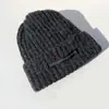 Gorro Cálido Estilo Coreano y Japonés de Invierno para Mujer, Gorro Pullover Versátil para Exteriores, Adelgazante del Rostro, Gorro de Punto Moderno para Estudiantes de Primaria en Otoño e Invierno
