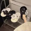 Zapatillas de algodón con estampado floral de nuevo estilo 2026 con pedrería, zapatillas de interior de moda para el hogar, suelas planas estilo ins