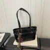 Bolso de Gran Capacidad Bolso Tote Simple de Moda para Mujer Versátil para Trabajo y Traslados Bolso de Hombro Retro de Alta Gama para Dama