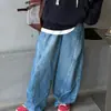 Conjunto de sudadera con capucha y estampado de letras para niña de otoño, moderno y elegante, conjunto casual de dos piezas de mezclilla para otoño 2026