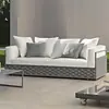 Combinação de Sofá de Rattan para Exterior Escandinavo com Mesa de Centro Proteção Solar Cadeira de Rattan Criativa Modelo de Varanda Sala de Jardim Mobiliário de Rattan