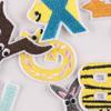 Adesivos de Bordado Doku 26 Letras Inglesas Pinyin Animal Patch Autoadesivo Adesivos Acessórios para Roupas Diário DIY Adesivos de Tecido