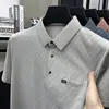 Camisa polo masculina de manga curta com bolsos para meia-idade e idosos, novo modelo de verão 2026, adequada para o trajeto diário, camisa polo masculina de cor sólida