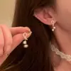 Brincos de Prata 925 com Pino de Cobre e Zircônia em Forma de Coração Brilho de Luxo Brincos de Tarraxa de Alta Qualidade Brincos Delicados de Pérola de Luxo Leve para Mulheres