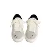 Nuevas zapatillas elegantes y casuales para otoño, con un diseño retro, estilo versátil y suelas gruesas, disponibles a un precio mayorista súper descontado