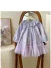 Vestido para Meninas 2026 Primavera Novo Estilo Saia de Malha Floral Roxa Gola Boneca Mangas Bufantes Vestido Princesa para Bebês e Crianças