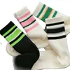Calcetines Deportivos de Rayas Estilo Coreano Arcoíris Media Pantorrilla Estilo Preppy Estilo Deportivo Populares Primavera y Otoño Calcetines para Estudiantes