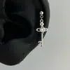 Coleção de Brincos de Hélice de Osso de Orelha de Luxo Leve e Requintada Brincos de Parafuso de Aço Titânio Brincos Versáteis Doces e Cool da Moda para Mulheres