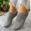 Outono 2026 Novo Exportação Europeia e Americana Tamanho Grande Retro Tênis de Treino Alemão para Mulheres, Sapatos Casuais Planos Leves e Confortáveis Atacado