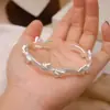 Pulsera de Lazo Plateada, Lujo Ligero, Nicho, Pulsera Exquisita y de Gama Alta para Niñas, Nuevo Estilo Caliente 2026 Pulsera para Mejor Amiga