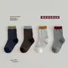 Calcetines para niños para primavera y otoño, calcetines infantiles coreanos de punto liso a rayas, versátiles calcetines deportivos, calcetines de otoño hasta la pantorrilla para niños