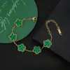 Traje de flor de cinco pétalos de acero inoxidable titanio acero pendientes de cinco pétalos pulsera collar al por mayor trébol de cinco hojas collar de flor de ciruelo juego de tres piezas