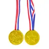Decorações de Festa Temáticas da Copa do Mundo Mais Vendidas da Amazon: Pulseiras de Medalha de Futebol, Cadernos, Chaveiros, Apitos