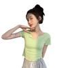 Camiseta Verde Slim Fit Clavícula para Mulheres, Manga Curta Gola V, Top Curto Quente de Verão 2026, Estilo Trendy Hot Girl
