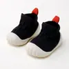 Zapatos para caminar y calcetines para bebés de 0 a 3 años, de suela blanda, transpirables, zapatos unisex para bebés, calcetines antideslizantes para interiores