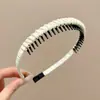 Diadema negra antideslizante con dientes para mujer, especialmente diseñada para lavarse la cara y maquillarse, adecuada para el uso diario sin apretar la cabeza, accesorio de pinza para el cabello