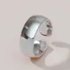 Anillo Bañado en Oro Cobre, Mismo Estilo que en Xiaohongshu, Moderno y Sencillo, Versátil para el Uso Diario, Diseño Unisex, Estilo Minimalista