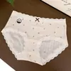 A9827 Calzones de Encaje para Mujer con Textura de Leche y Niebla, Sensación Suave, Relajada y Perezosa, Algodón con Refuerzo Extendido, 10A de Cintura Media que Moldea la Cadera