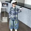 2209 Conjunto de Ropa de Otoño para Niños 2026 Nuevo Elegante Ropa a Cuadros para Niños Estilo Otoño Camisa Jeans Conjunto de Dos Piezas