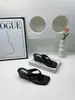 Chanclas Versátiles de Estilo Coreano para Mujer, Novedad Verano 2026, con un Diseño Elegante y Moderno, Adecuadas para el Uso Diario, Tacones de Cuña Sencillos y Perfectas para Vacaciones