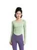 Top de yoga para mujer de manga larga con almohadillas en el pecho incorporadas, diseño calado, corte ajustado, ropa deportiva y de fitness elástica, estilo ceñido