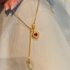 Popular Colgante Retro Corazón de Piedra Roja Estrella y Luna Collar Pequeño Cadena para Clavícula Única y de Nicho Envío Directo