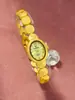 Reloj de Mujer de Moda y Elegante, Moderno y Sencillo, Reloj de Pulsera Estilo Ins para Mujer, Correa Tachonada de Diamantes, Reloj de Pareja