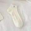 Calcetines de Mujer con Bordado de Oso, Malla Transpirable Primavera/Verano Algodón Absorbente de Sudor Clásicos Versátiles Calcetines de Tobillo para Mujer