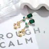 Brincos Europeus e Americanos Exquisitos Longos Flor de Diamante Brilhante, Brincos Florais de Diamante Colorido Exagerados de Alta Qualidade para Outono e Inverno, Estoque Pronto Transfronteiriço para Mulheres
