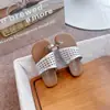 Sandalias planas retro sin cordones para niñas, calzado de verano para exteriores, nuevas sandalias tejidas versátiles de suela blanda para la playa 2026