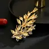 Broche de Flor de Osmanthus con Rama Dorada y Circonita de Diamante Completo Estilo Coreano Moda Otoñal Joyería Nueva para Mujer