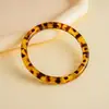 Pulsera redonda cuadrada plisada con estampado de leopardo acrílico estilo Maillard transfronteriza Joyería de mano simple de moda retro transfronteriza para mujer