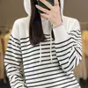 Nova blusa de moletom com capuz e cordão, estilo coreano, espessa, de tricô, versátil, casual, listrada, modelagem solta, com color blocking, para outono e inverno