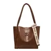 2023 nuevo bolso de hombro versátil de alta calidad diseño de nicho bolso para el trabajo gran capacidad Bolso tote para mujer
