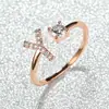 Anillo con Letra de Oro Rosa Nuevo de Amazon Transfronterizo Anillo Abierto con Diamante Blanco Joyería de Mano Anillo Único Personalizado Venta al por Mayor