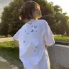 Camiseta Curta Super Estilosa de Algodão Puro com Borboleta para Mulheres, Design Verão 2026, Roupa Doce e Descolada Estilo College, Blusa de Manga Meia-Manga