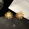Pendientes Versátiles de Perla y Circonita para el Día a Día Metal Fuego Artificial Pendientes de Nicho Diseño Exquisito Personalizado Pendientes de Moda para Mujer