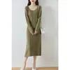 Vestido de punto de lana 100% con cuello en V para mujer en otoño e invierno, vestido suéter con aspecto adelgazante de cintura, vestido largo de cachemira para llevar debajo
