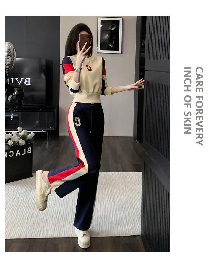 跨境淘货源分销2024秋冬季新款街头潮流减龄小个子爆款欧货网红款运动套装休闲运动气质休闲时尚流行新款秋装秋装女装时尚套装套装女装秋季套装女套装女女士运动服女装两件套套装卫衣套装休闲套装秋季套装女装时尚套装盐系休闲套装女装2024百搭设计感小众洋气欧货阿里国际站跨境采购Cross-border, shopping source, foreign trade, export, distribution 2024 fall, winter, new, street trend, explosive, European goods, network red, sportswear, leisure sports, temperament leisure, fashion popular, new autumn wear, autumn women's wear, fashion suit, women's wear, women's wear, women's wear, women's sportswear, women's two-piece, hoodie suit, casual suit, autumn suit, women's wear, Fashion suit salt department, casual suit women's dress, Ali International Station, cross-border procurement