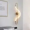 Luminária de parede minimalista de designer em formato de nota musical, parede de fundo de sala de estar de luxo minimalista, decoração de escada, luz de parede para corredor estilo italiano