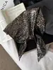 2026 Pañuelo de Cabeza Líquido Verano Nuevo Estilo Milenio Chica Popular Bufanda Cuadrada Moda Bufanda de Seda Top Tubo Retro Calle Principal Pañuelo de Cabeza