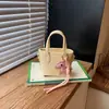 Bolso Retro de Mano para Verduras para Mujer 2026 Verano Nuevo Bolso Cubo de Moda Estilo Oficina Bolso de Hombro Único Cruzado