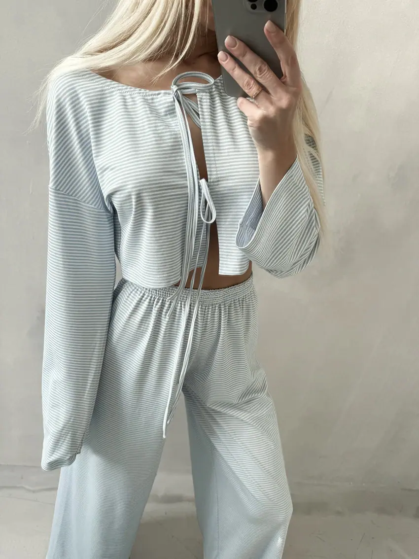 x (2).jpg
